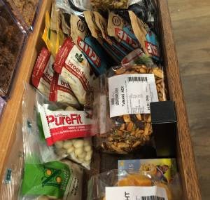 Munch on muesli bars or trail mix for morning tea